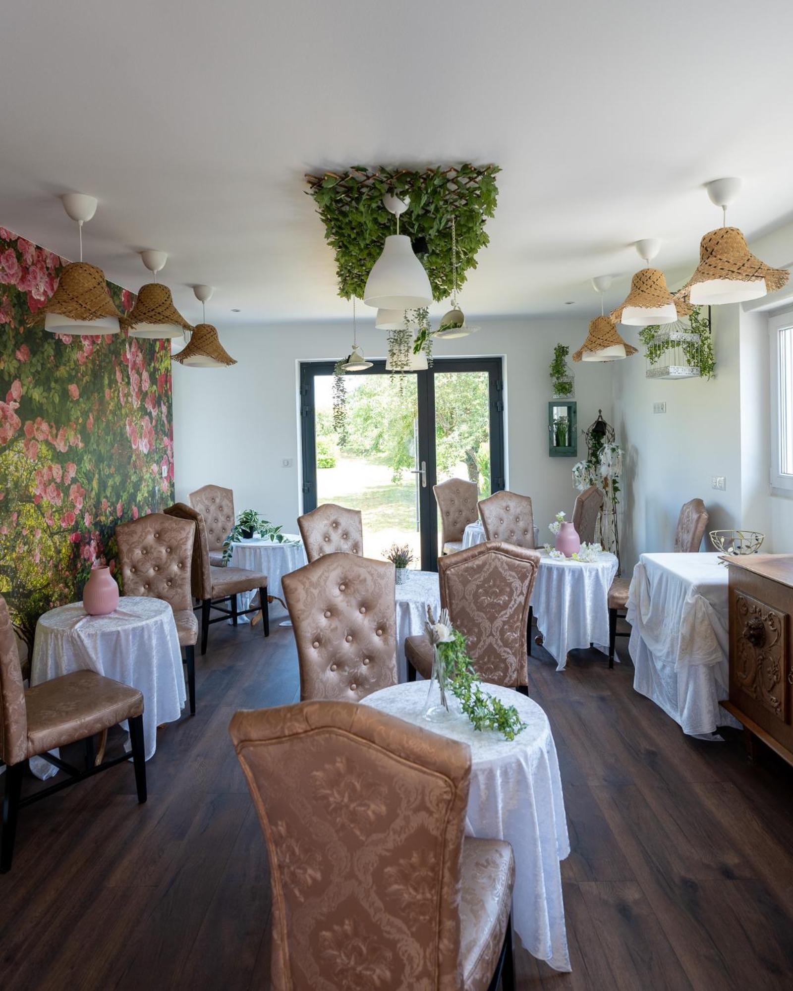 Le Jardin D'Eden By Leslodgespa Blotzheim Extérieur photo